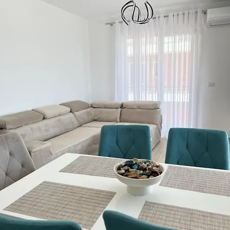 Apartament Unik Penthouse Rana E Hedhun Shëngjin